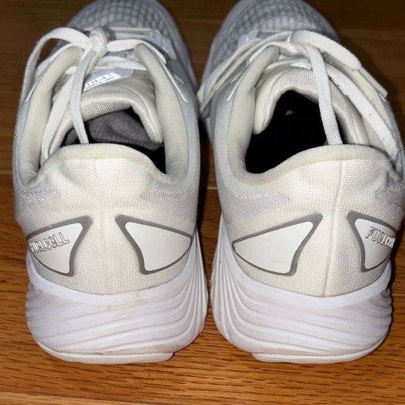 🌺Men's NEW BALANCE Fuelcell Prism V2 Running Shoes - Picture 7 of 10